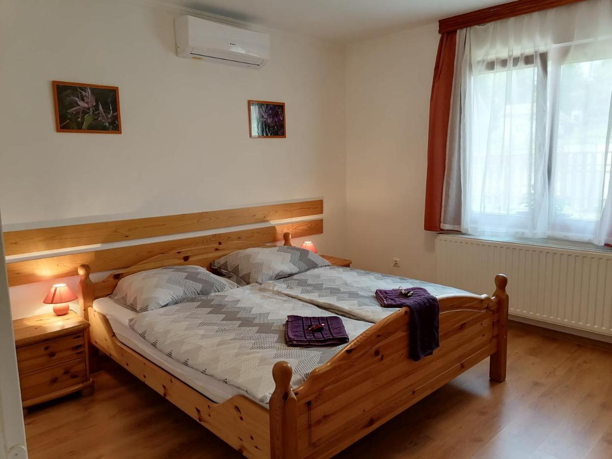 8888 Apartmanház Lispeszentadorján Exterior foto