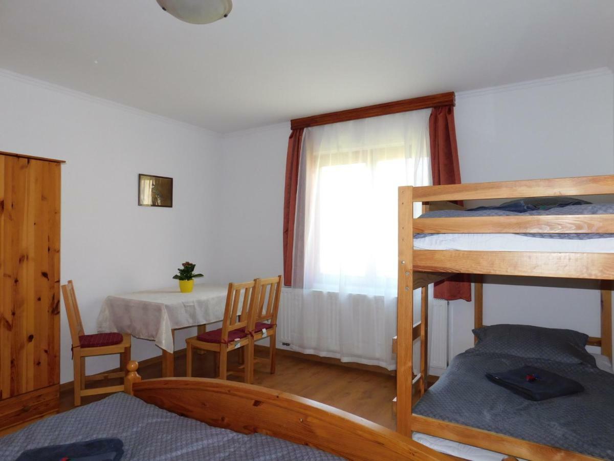 8888 Apartmanház Lispeszentadorján Exterior foto